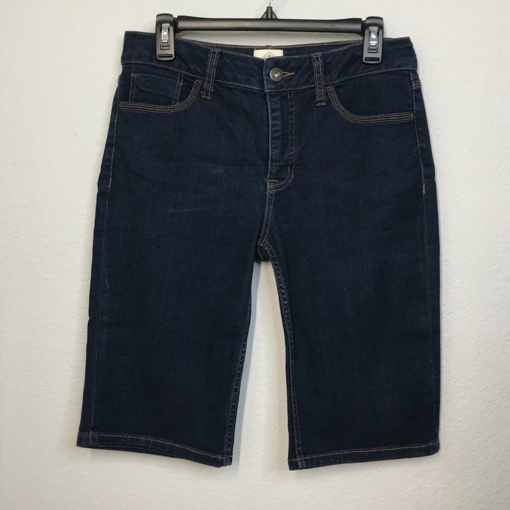 St. John's Bay Denim Bermuda Shorts | Dark Wash | Size 6 - Picture 8 of 8